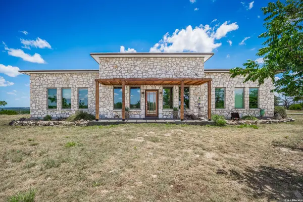 2201 Poverty Hill Ranch Rd, Fredericksburg, TX 78624