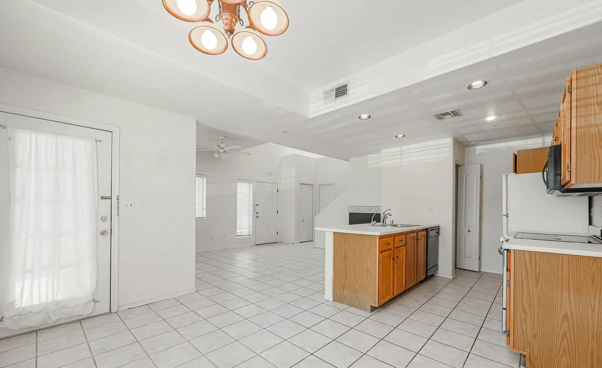 500 N Gila Springs Blvd #124, Chandler, AZ 85226-2728