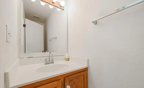 500 N Gila Springs Blvd #124, Chandler, AZ 85226-2728