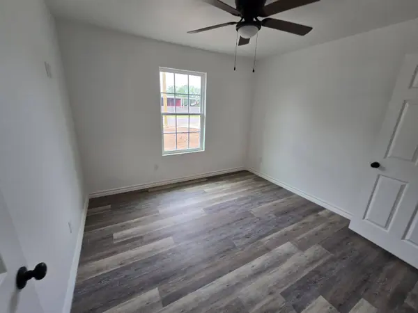 434 E 45th ST, San Angelo, TX 76903