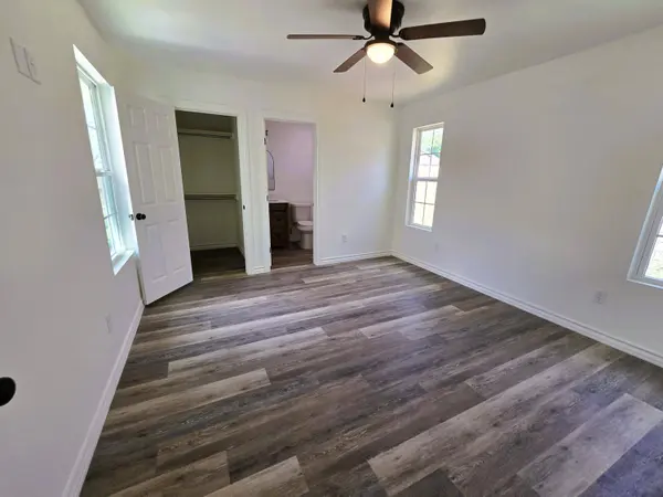 434 E 45th ST, San Angelo, TX 76903