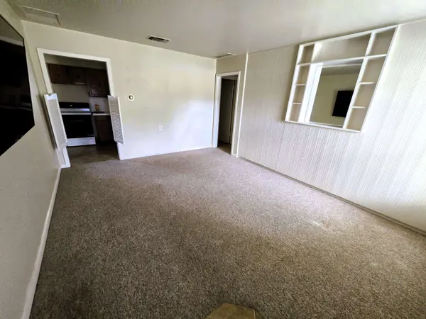 2516 W Beauregard AVE, San Angelo, TX 76901