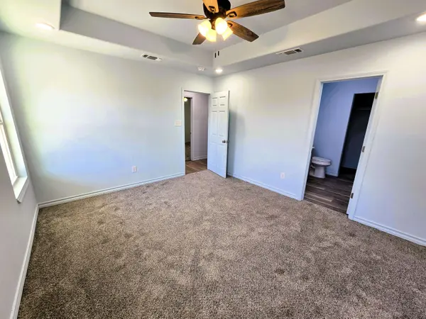 701 W 16th ST, San Angelo, TX 76903