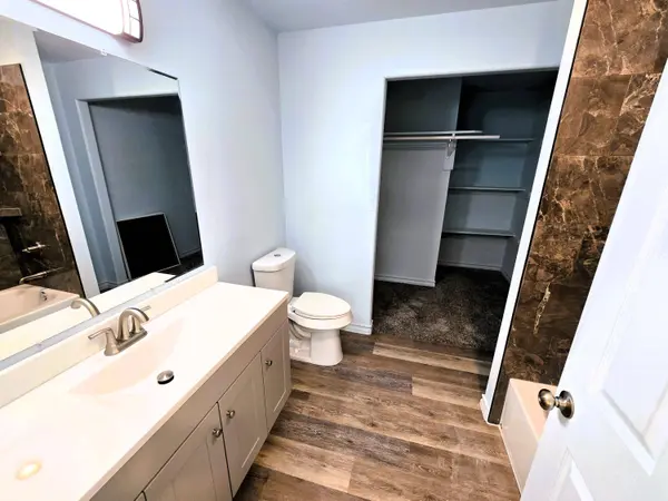 701 W 16th ST, San Angelo, TX 76903