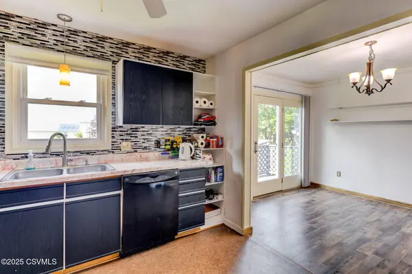 219 LAMPLIGHT LN, Linntown, PA 17837