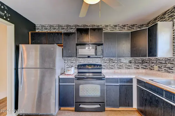 219 LAMPLIGHT LN, Linntown, PA 17837