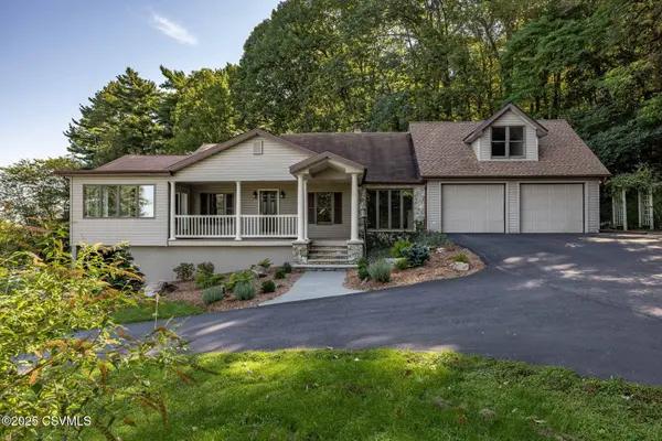 5 SHORT LN, Sugarloaf, PA 18249