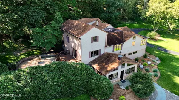 5 SHORT LN, Sugarloaf, PA 18249