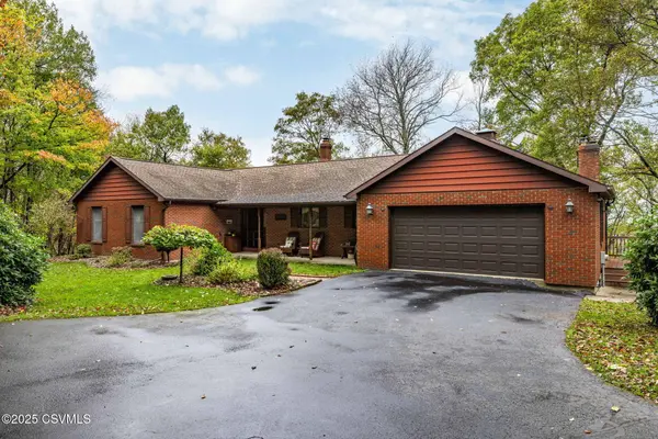 201 SKYLINE DR, Hazle Township, PA 18202