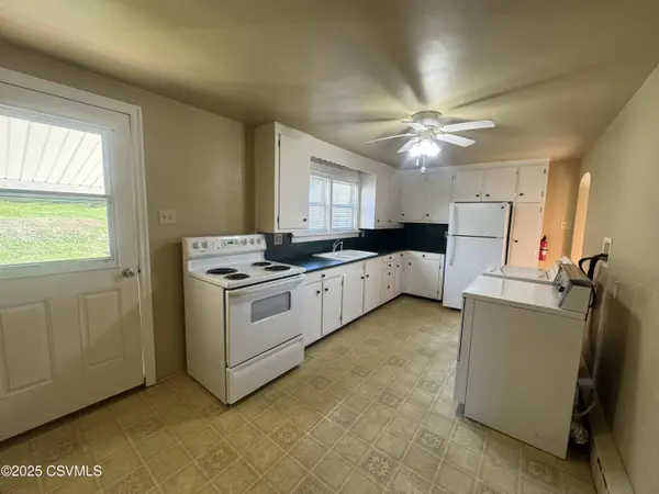 21 LEVI ST, Bloomsburg, PA 17815