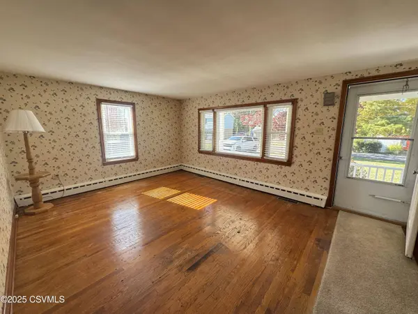 21 LEVI ST, Bloomsburg, PA 17815