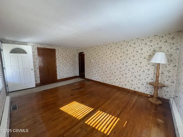 21 LEVI ST, Bloomsburg, PA 17815