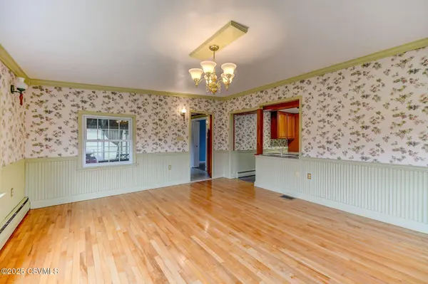 27 UPPER WOODCREST RD, Berwick, PA 18603