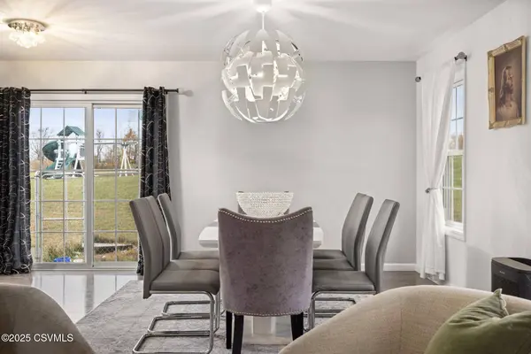 105 ZENITH RD, Nescopeck, PA 18635