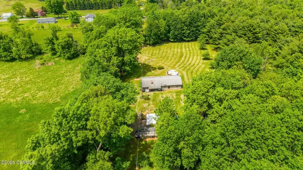 526A MOUNTAIN SHADOW LN, Bloomsburg, PA 17815