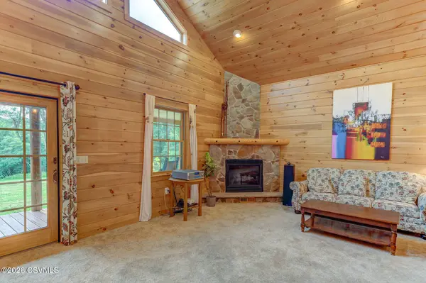 77 RIVER HILL DR, Bloomsburg, PA 17815