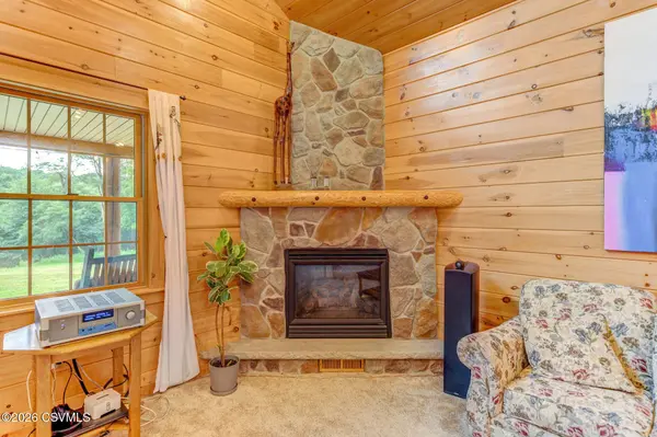 77 RIVER HILL DR, Bloomsburg, PA 17815