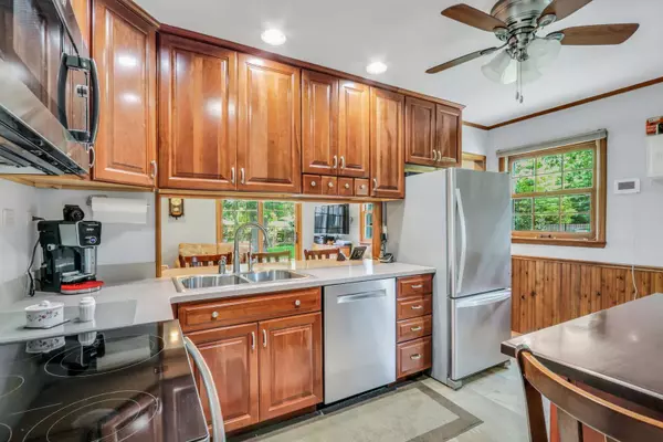 118 Harvey AVE, Grayslake, IL 60030