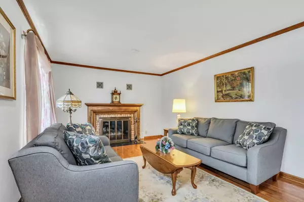 118 Harvey AVE, Grayslake, IL 60030