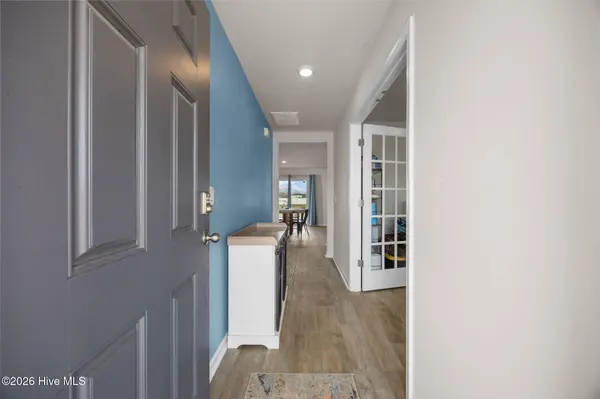 4080 Debbie DR, Ayden, NC 28513