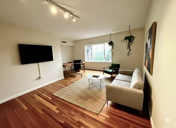 260 Beacon St #10, Boston, MA 02116-1211