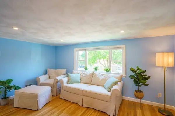 38 Grassmere Rd, Boston, MA 02136