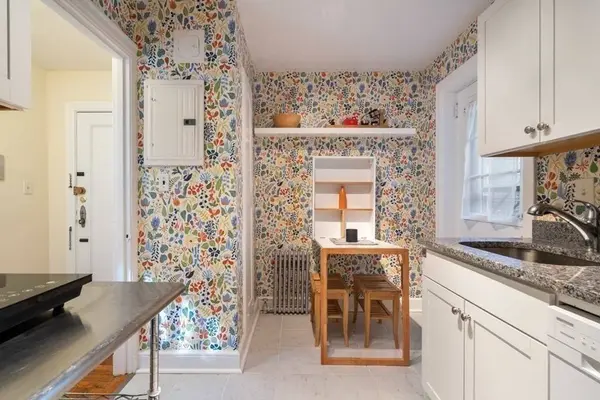 36 Highland #8, Cambridge, MA 02139