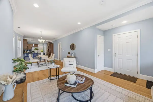 94 Amory #2, Cambridge, MA 02139