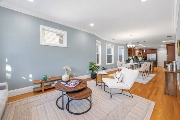 94 Amory #2, Cambridge, MA 02139