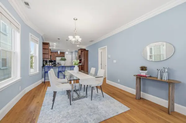 94 Amory #2, Cambridge, MA 02139