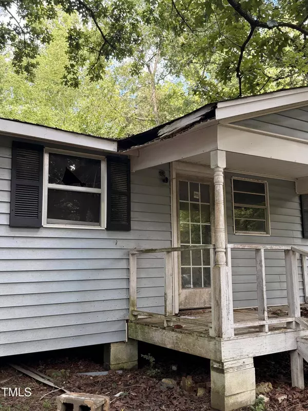 823 Mays Chapel Road, Bear Creek, NC 27207