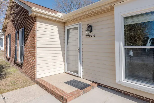 1916 Riverknoll Drive, Raleigh, NC 27610