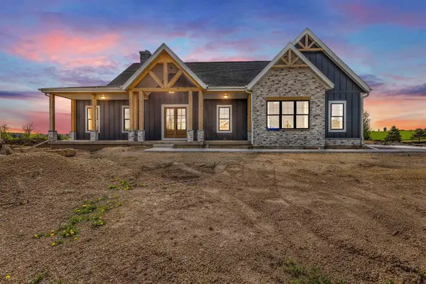 6811 Angelica Trail, Sun Prairie, WI 53590