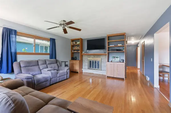 549 N Main Street, Cottage Grove, WI 53527