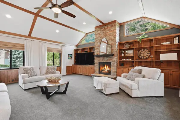 312 River Wood Bend, Deforest, WI 53532