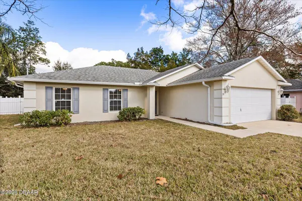 33 Bannerwood LN, Palm Coast, FL 32137