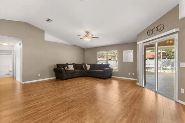 33 BANNERWOOD LN, Palm Coast, FL 32137