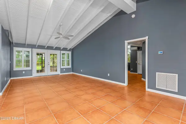 23 Bryan Cave RD, South Daytona, FL 32119