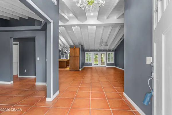 23 Bryan Cave RD, South Daytona, FL 32119