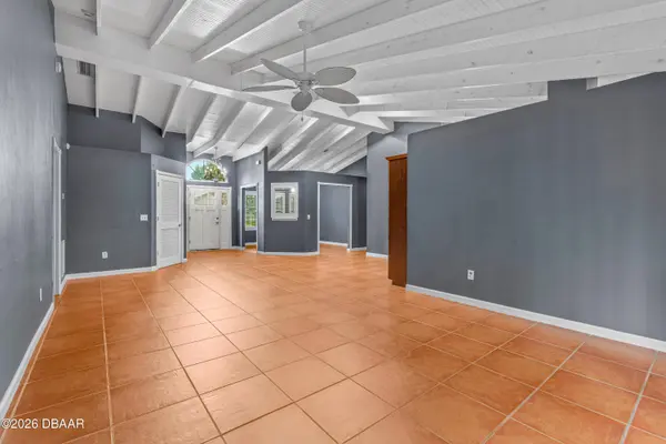 23 Bryan Cave RD, South Daytona, FL 32119