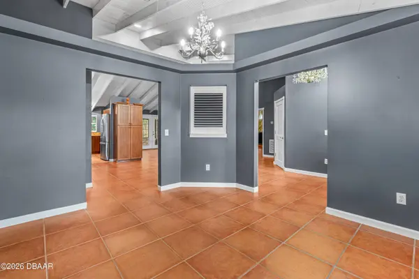 23 Bryan Cave RD, South Daytona, FL 32119