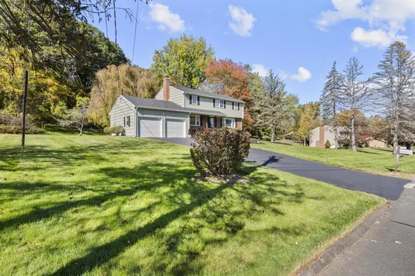 10 Butternut Drive, Bloomfield, CT 06002