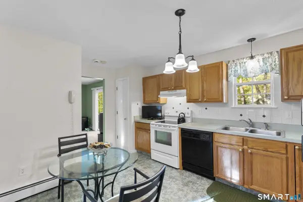 71 Northview Drive, Manchester, CT 06040