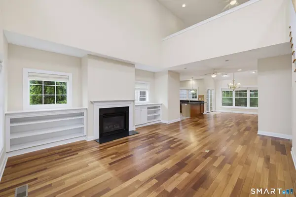 902 Dzen Way #902, South Windsor, CT 06074