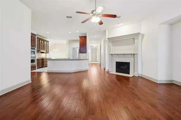 12409 Winterberry Lane, Fort Worth, TX 76244