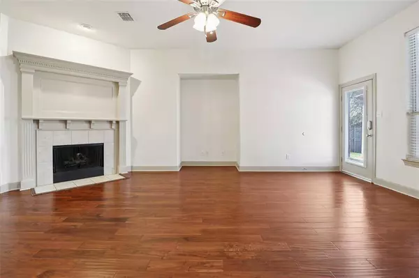 12409 Winterberry Lane, Fort Worth, TX 76244