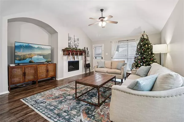 8900 Weller Lane, Fort Worth, TX 76244