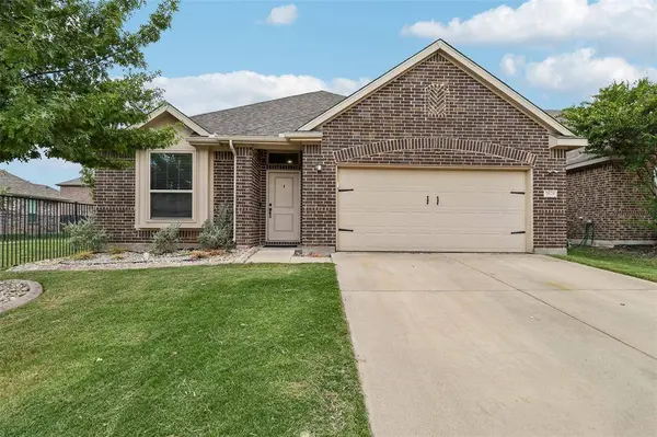7629 Spring Drive, Watauga, TX 76148