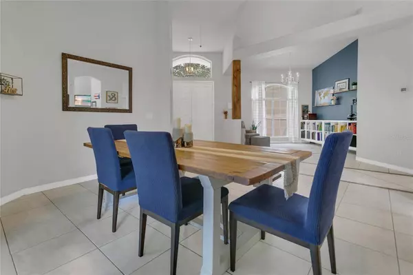 1142 KERWOOD CIR, Oviedo, FL 32765