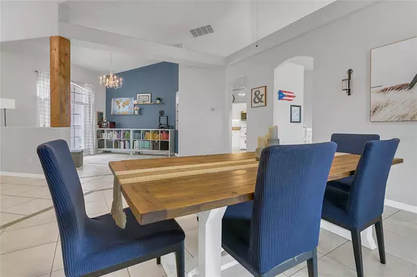 1142 KERWOOD CIR, Oviedo, FL 32765